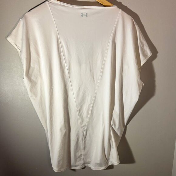 Under Armour Women's White V-Neck Dolman Sleeve T-Shirt - Picture 2 of 4